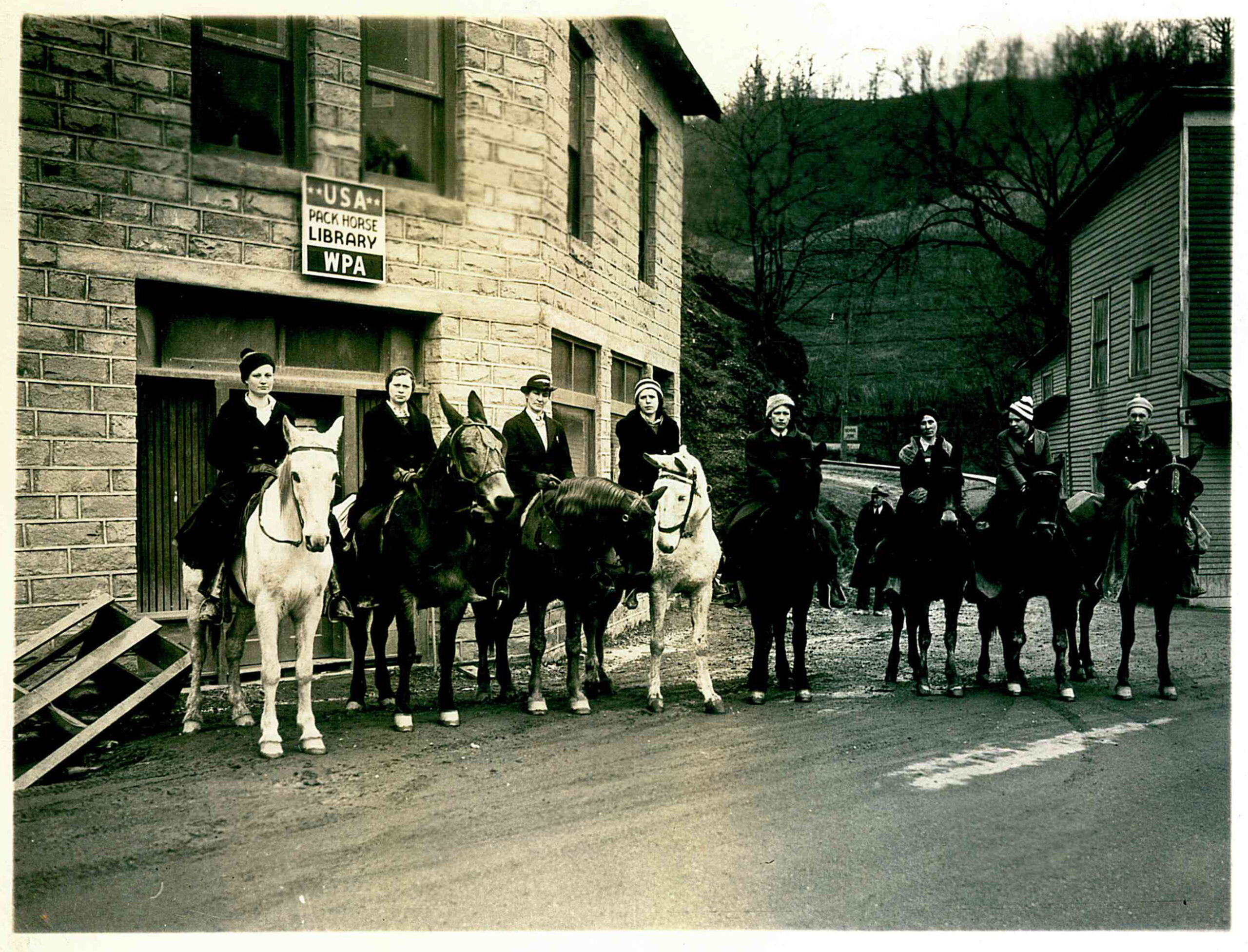 WPA packhorse librarians that supplied children in rural communities with books – NAI: 148728414