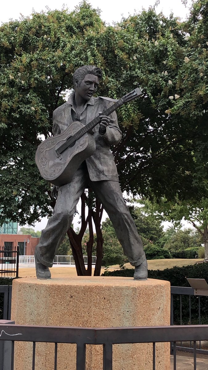 Elvis statue erected 8/16/2018